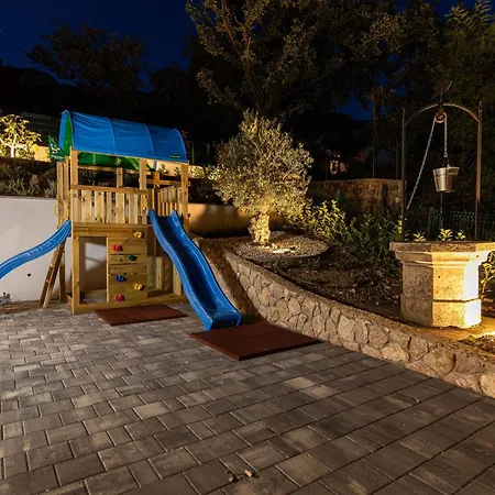 Petram Bribir (Primorje-Gorski Kotar)