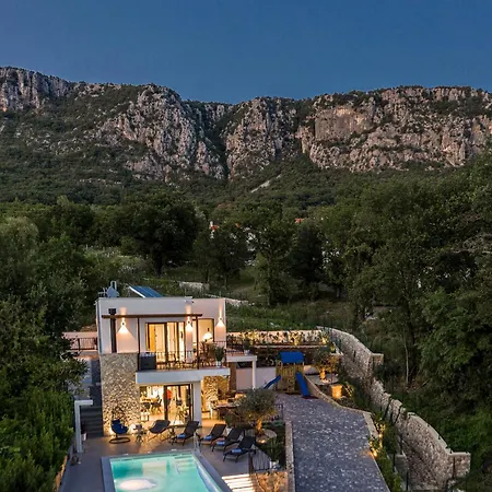 Petram Villa *